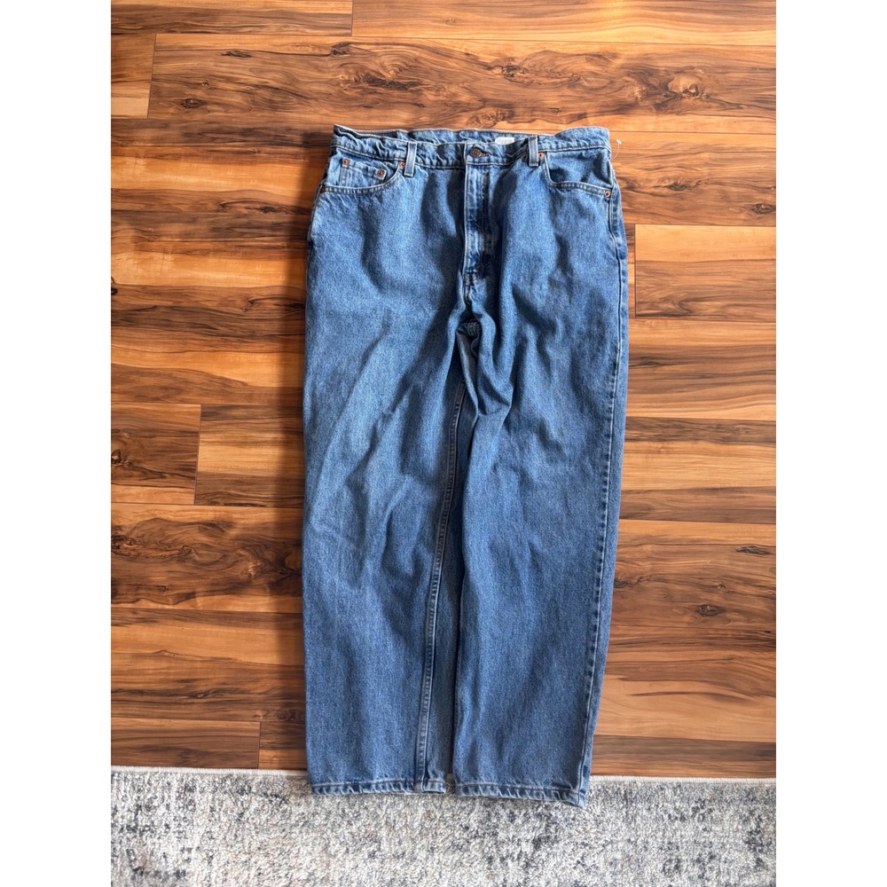 Vintage 1998 Levis 512 slim fit made in Mexico blue denim with zipper fly